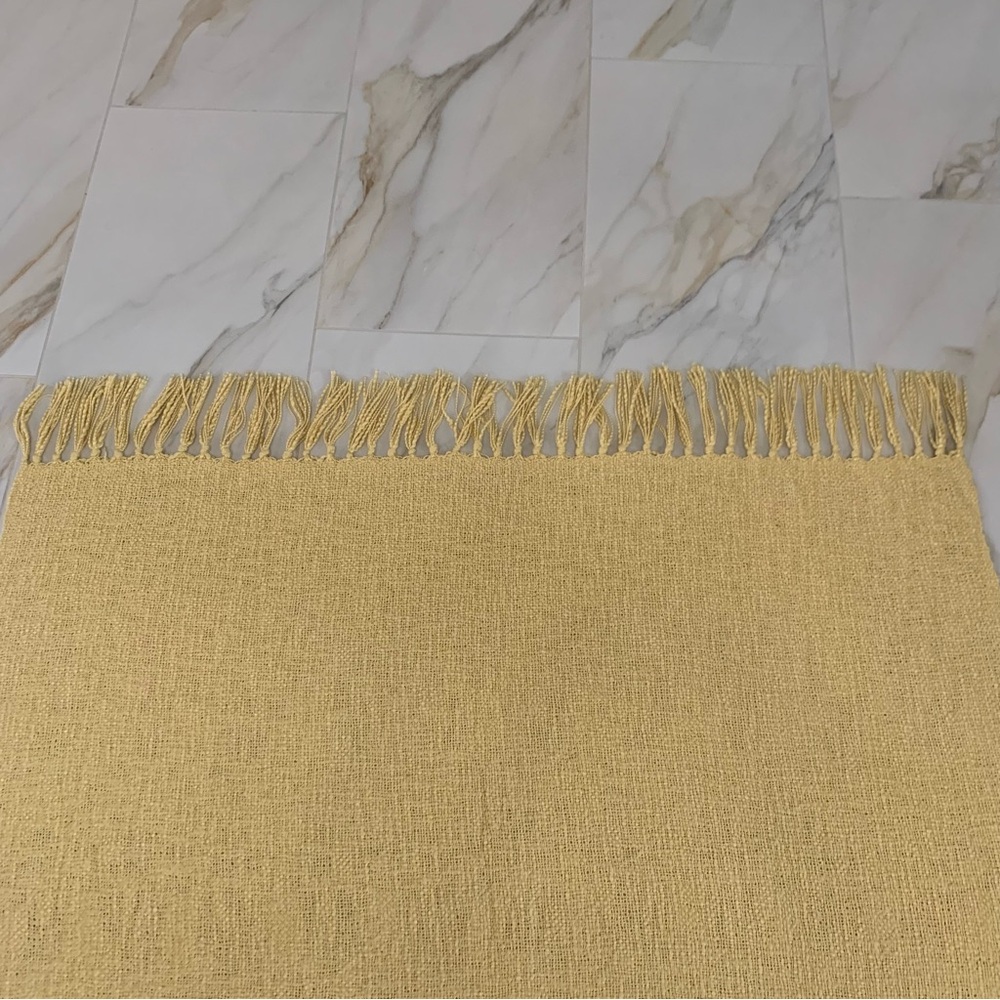 Pottery Barn Throw Blanket Yellow Gold 50 x 60 In - Picture 4 of 9